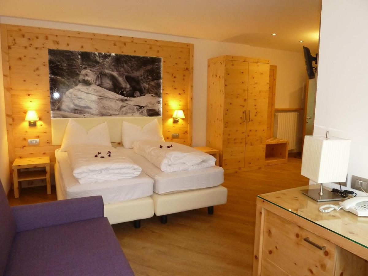 Hotel Pineta Baselga di Pinè Zimmer foto